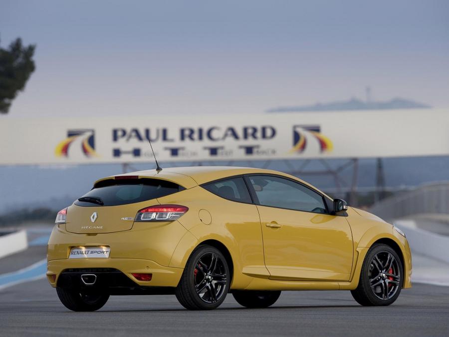  Renault Megane RS 2009 года  (фото 22 из 35)